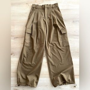 Zara BNWT Wide Leg Pleated Trousers High Waisted Women’s M NEW!